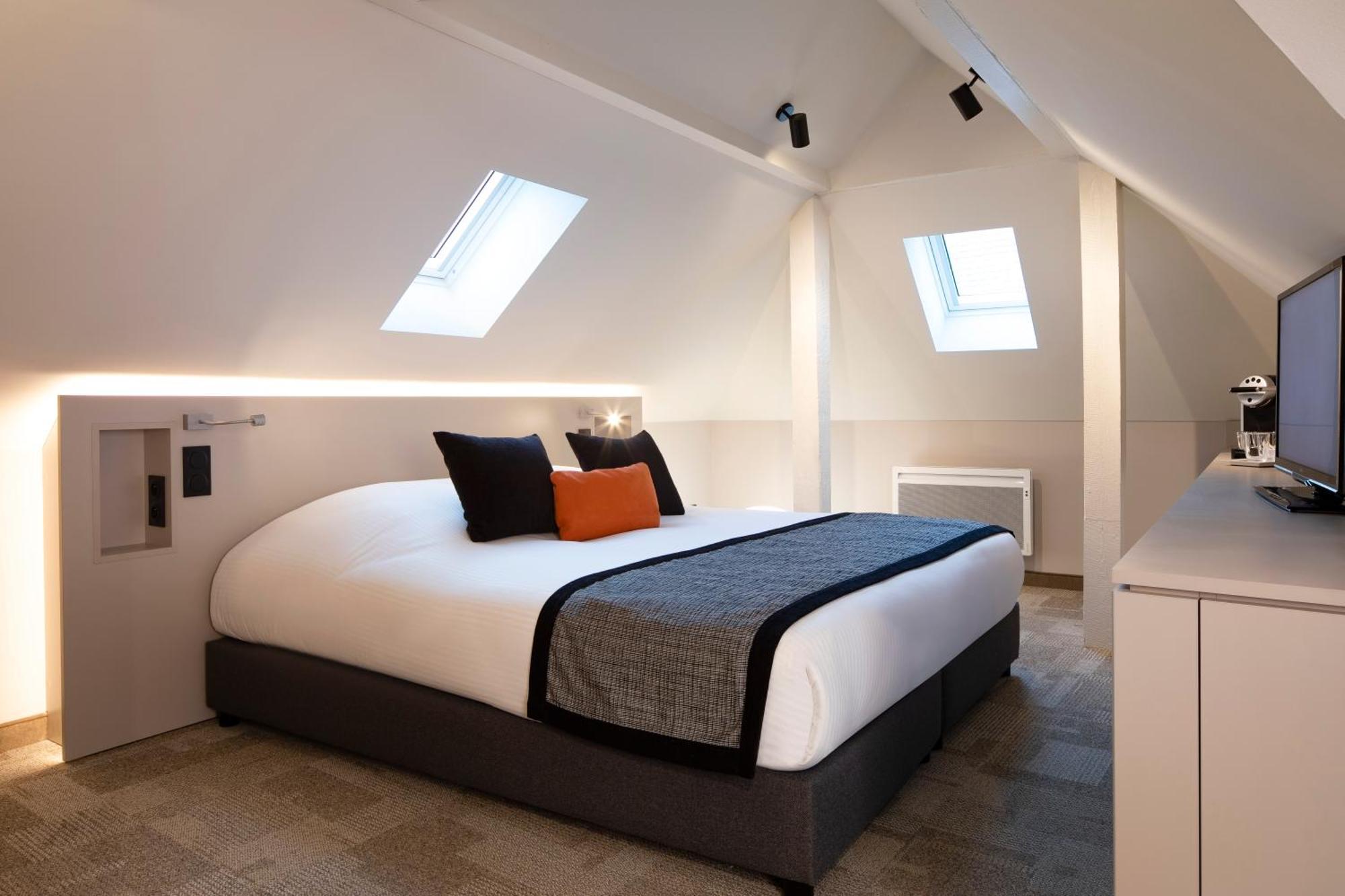 Executive Double Room,1215199432:JPEG