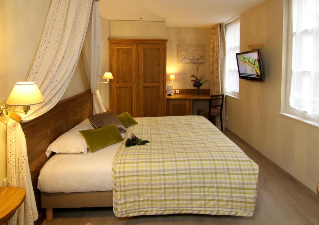 Chambre de Charme avec Douche ou Baignoire Balnéo